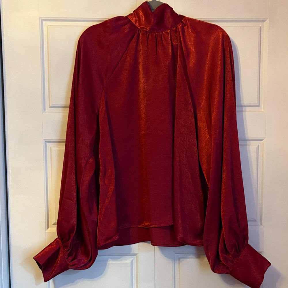 Chic Scarlet Women's Blouse
